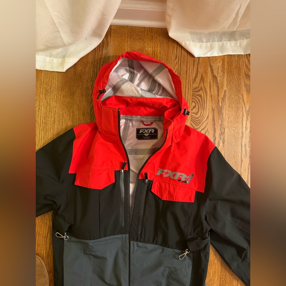 FXR rain jacket - Picture 8 of 10